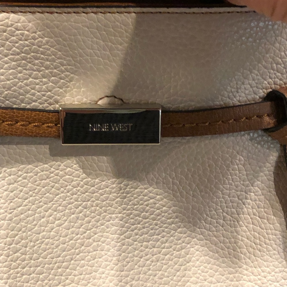 Nine West Crossbody Purse - Picture 4 of 10